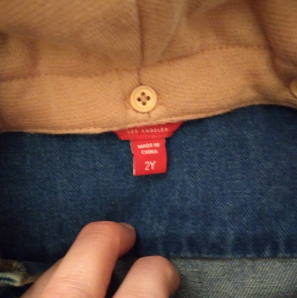 💥Like New Guess Jean Jacket - Picture 6 of 9